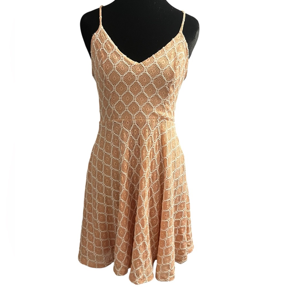 UO Kimchi Blue Peach & White Crochet Mini Dress M